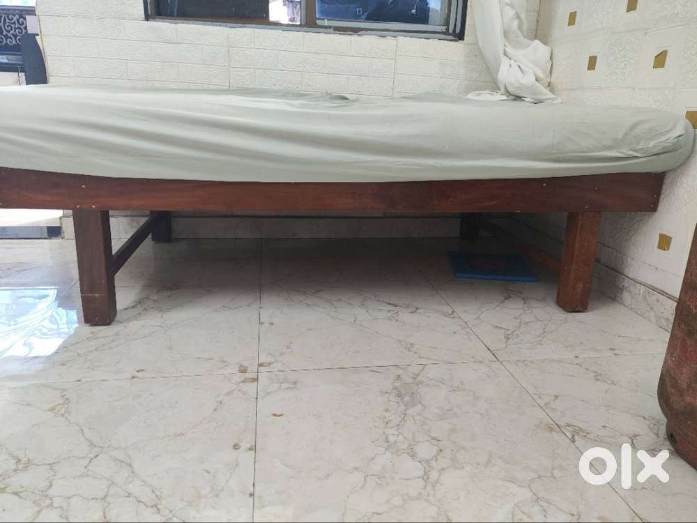 Solid Wooden Bed (Single/Diwan Style)