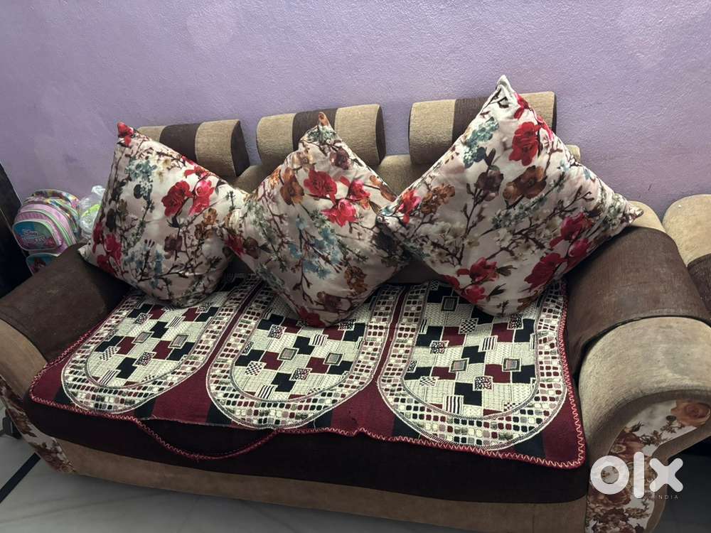 Sofa set 2 singal and 1 tree seater