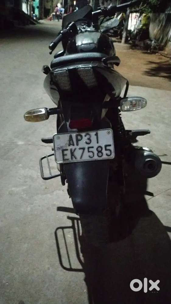 Single hand zero maintenance good condition