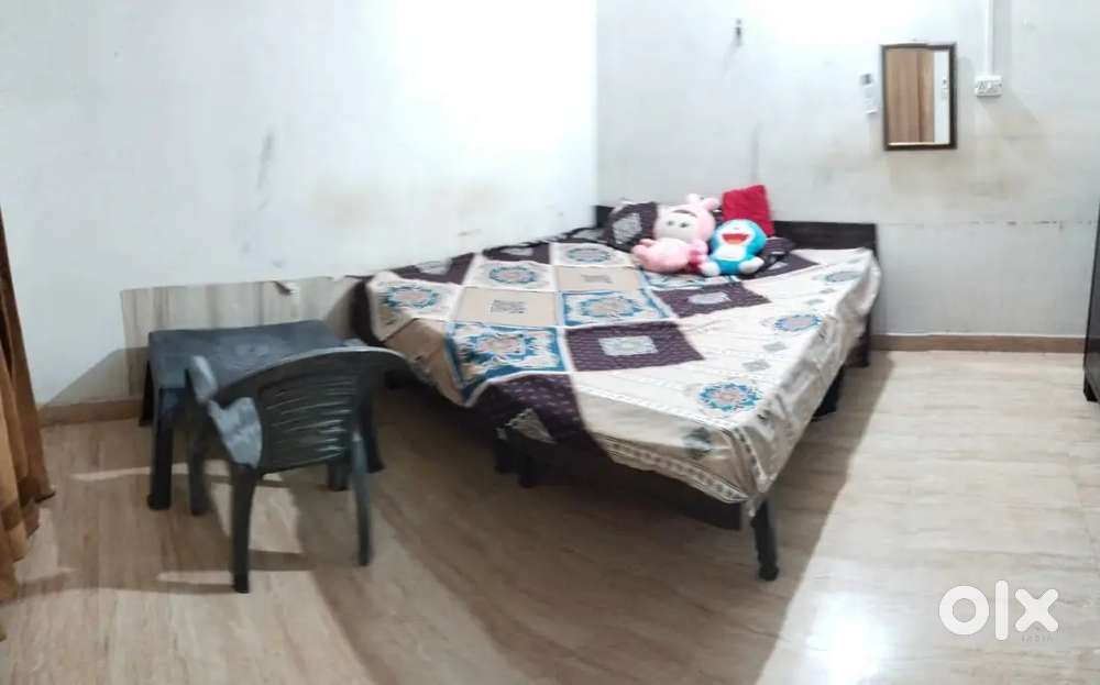 Adress-Majestic road, jandu wali Gali, Moga