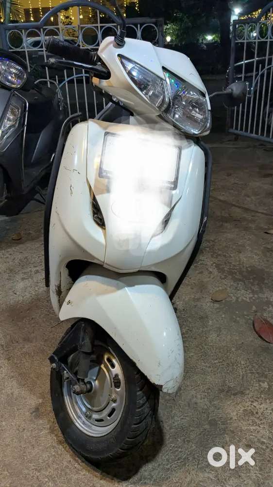 Selling Honda Activa - 15,000kms Running - 2014