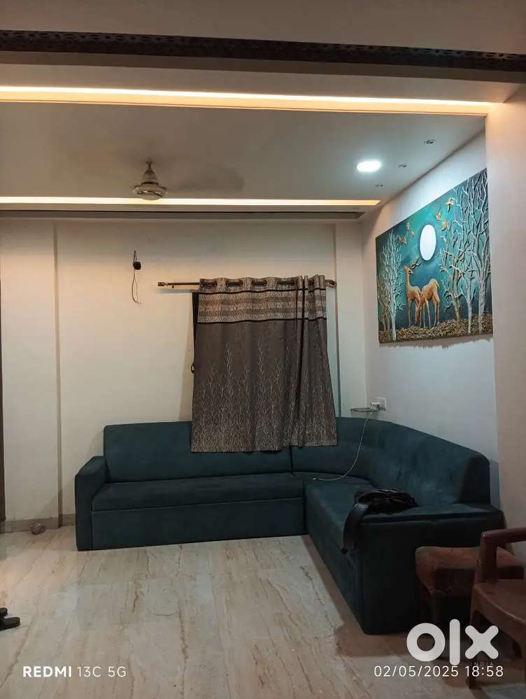 Urgently Looking for female flatmate