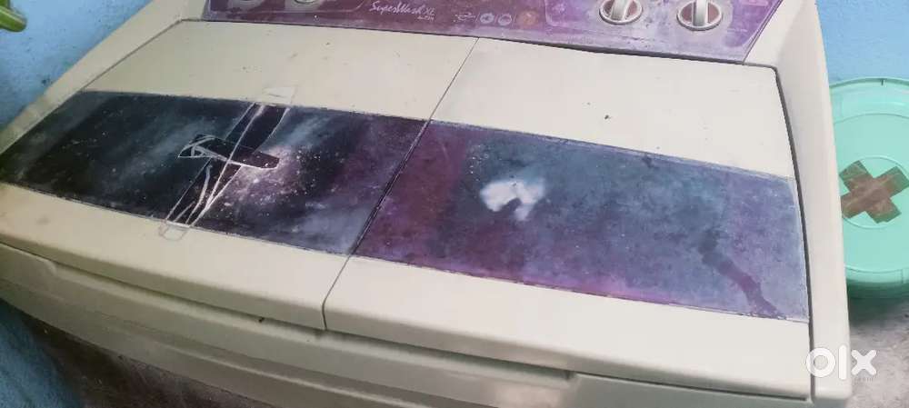 Semi automatic whirlpool washing machine