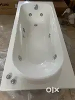 Jacuzzi bath tub with 6 body massage jets