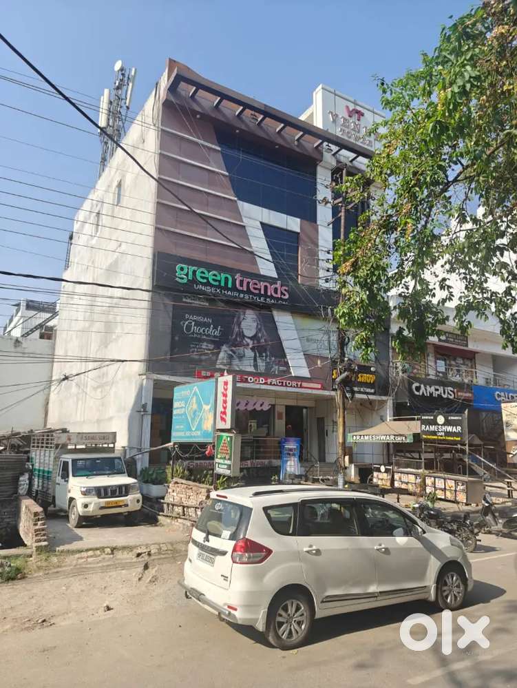 1800 sq feet , basement available for rent at ashiyana , lucknow