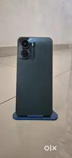 Vivo y16. 4/64 all original only mobile price 4700