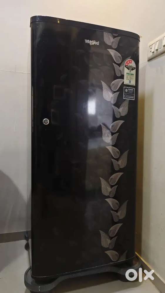 Whirlpool 174 litre fridge