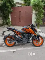 DUKE 200cc orenge Bs6 Brand new condition