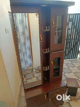 Dressing table