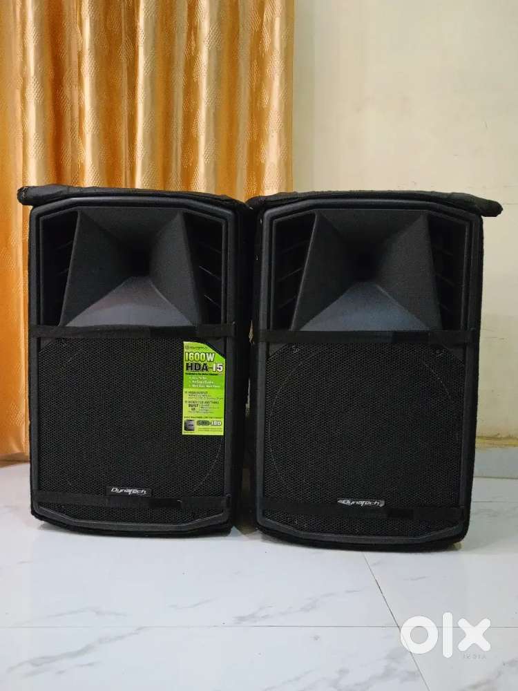 2 Dynatech 1600 Watts each power speakers