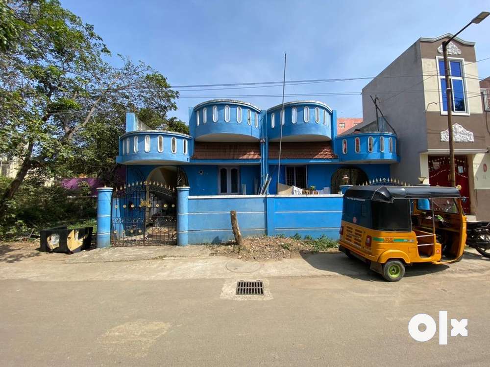 Manali New Town House, Front of Bala Vidhyalaya School