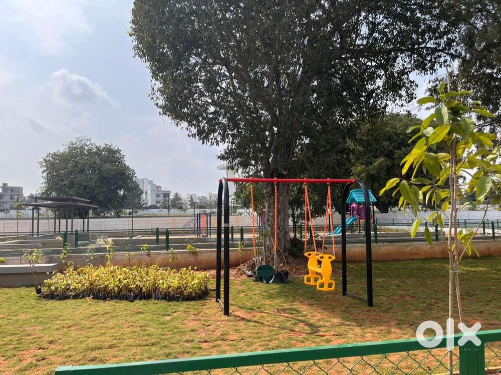 Villa plot 1500 sqft west facing