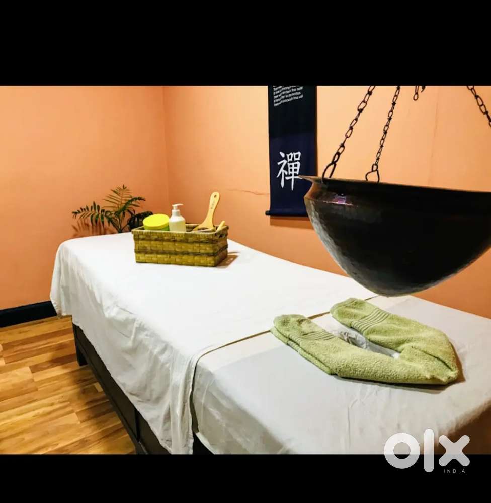 Spa massage therapist