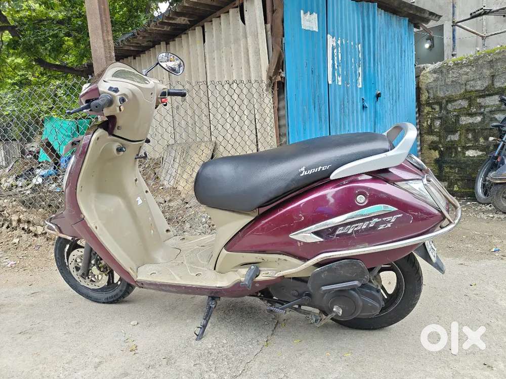 TVS Jupiter ZX Model 2017 colour maroon