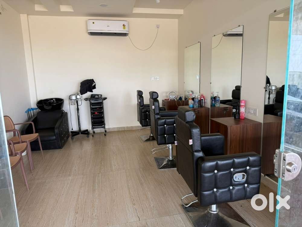 Full setup of Cafe And Salon New condition only 3 months old