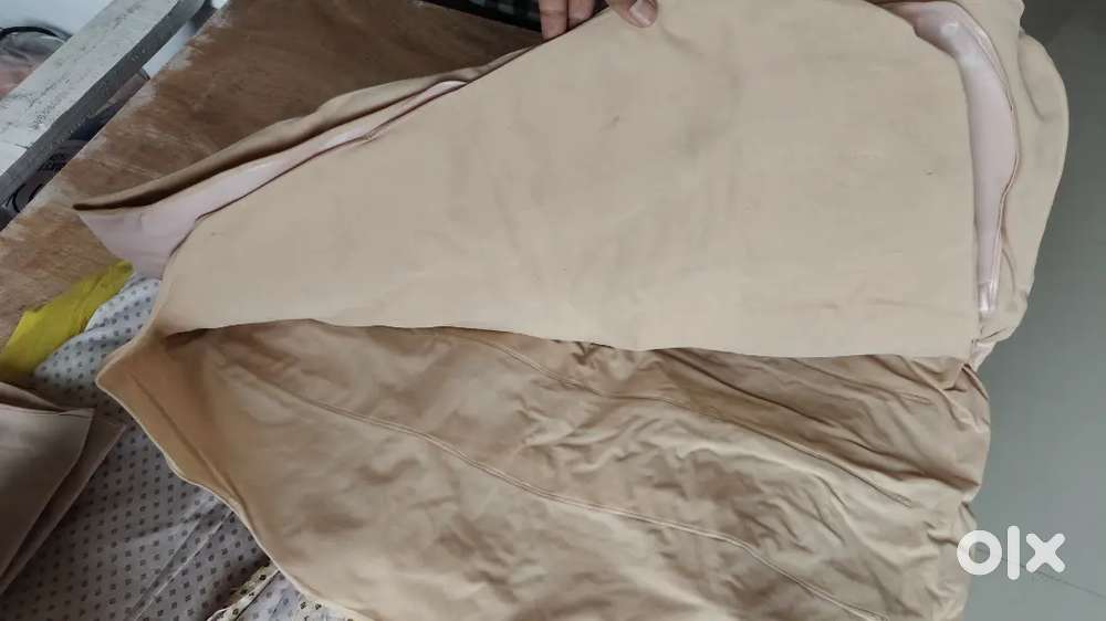 Inflatable bed for car
