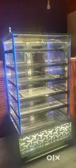 HOT DISPLAY CASE