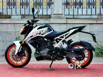KTM DUKE 200 2022 ABS IN MINT CONDITION ADBIKEBAZAR ktm125 200 250 390