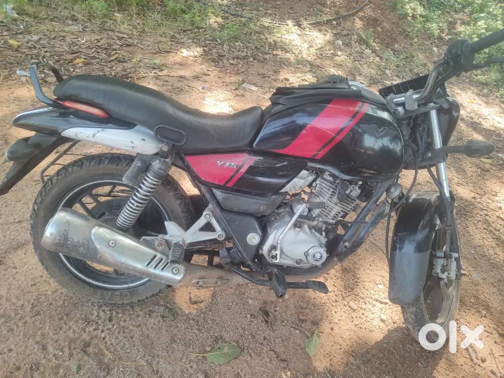 Bajaj v15 for sale