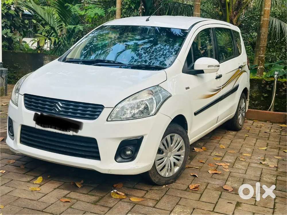 Maruti Suzuki Ertiga 2012 Diesel 100000 Km Driven, Used by Family Only