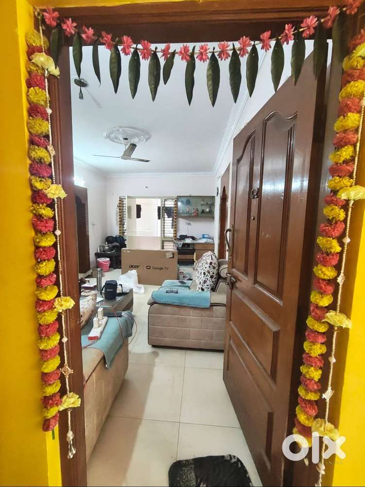 Presenting a well-ventilated 3BHK semi-furnished flat available
