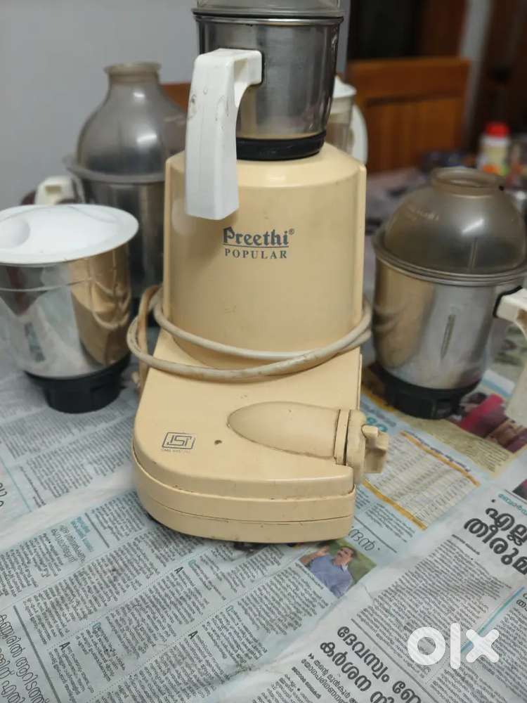 4 Jar & Juicer Jar Mixer 1999(Negotiable)