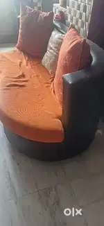 Sofa set with cussion
