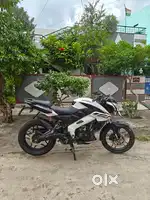 Bajaj Pulser NS - 160, Self Start , Scratch less ,Good Condition .