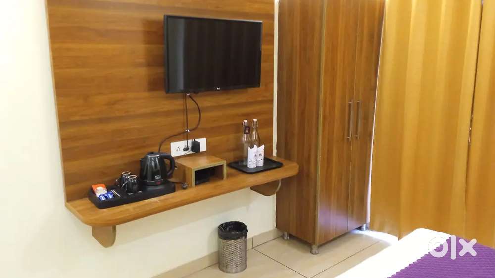 Housekeeping experience holder