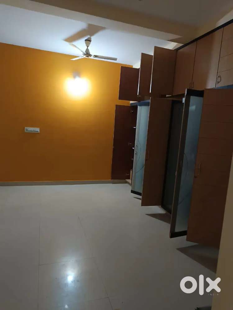 2 BHK SEMI FURNISHED HOUSE FOR RENT IN GOTTIGERE BG Rd