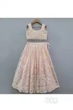 Wanted immediately an experienced lady fashion designer
