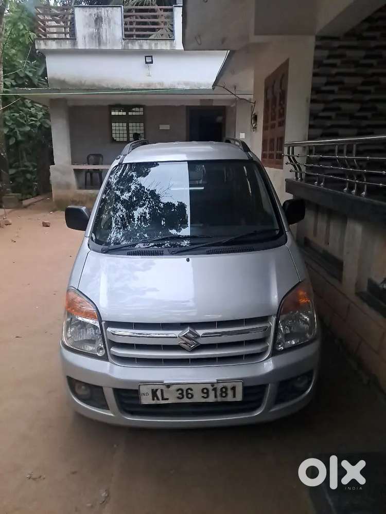 4 new tyre, 2 power windows and adjustable mirror