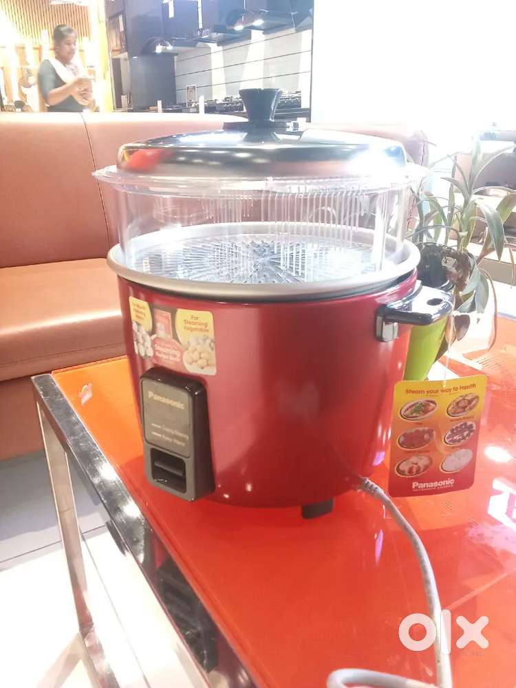MOMOS STEAMER