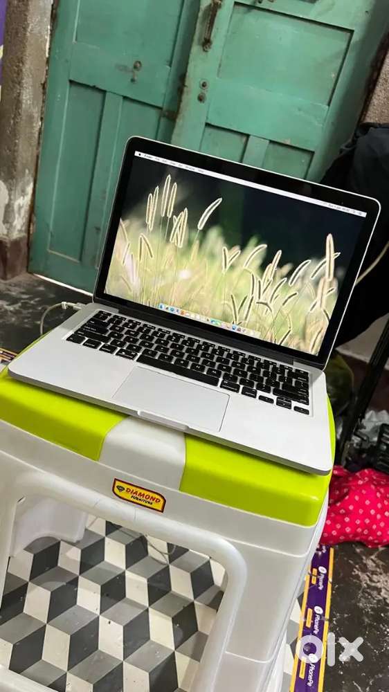 MacBook Pro 8GB 500GB