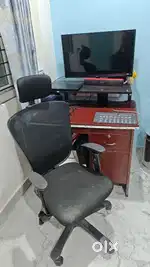 COMPUTER TABLE AND CHAIR