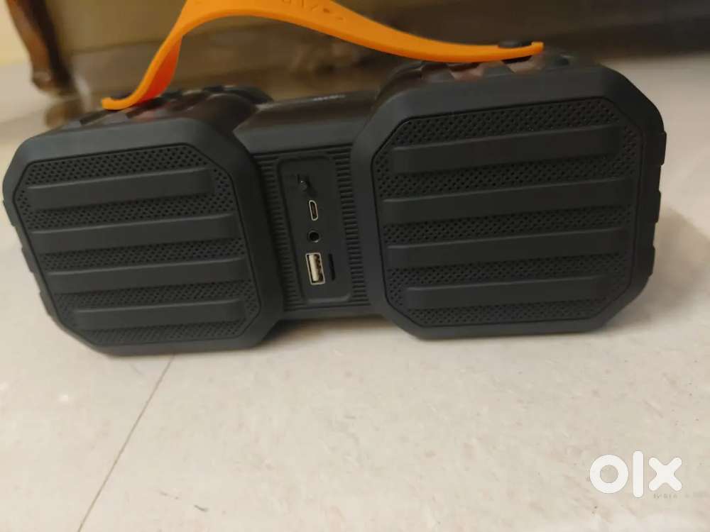 BLUETOOTH SPEAKER