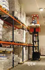 Candidates hiring for warehouse job