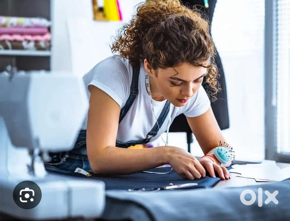 Female Tailor required at puthenchira