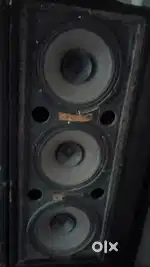 12 inch ka 4 box hai ek box me 3 spikar laga hai