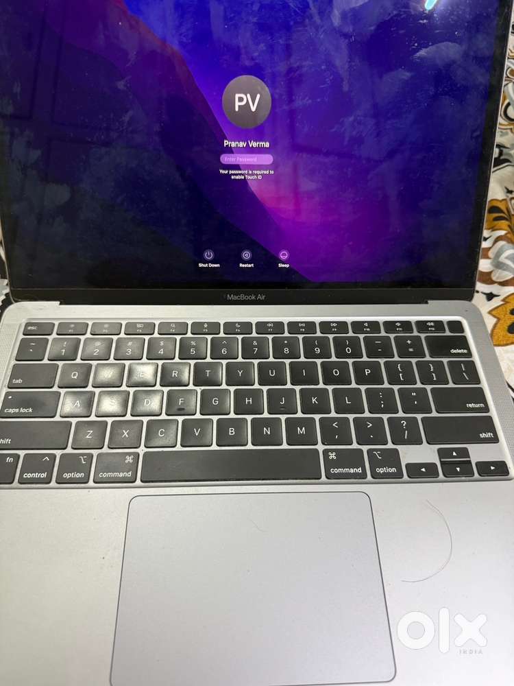 M1 Macbook (256 GB)- Mint condition