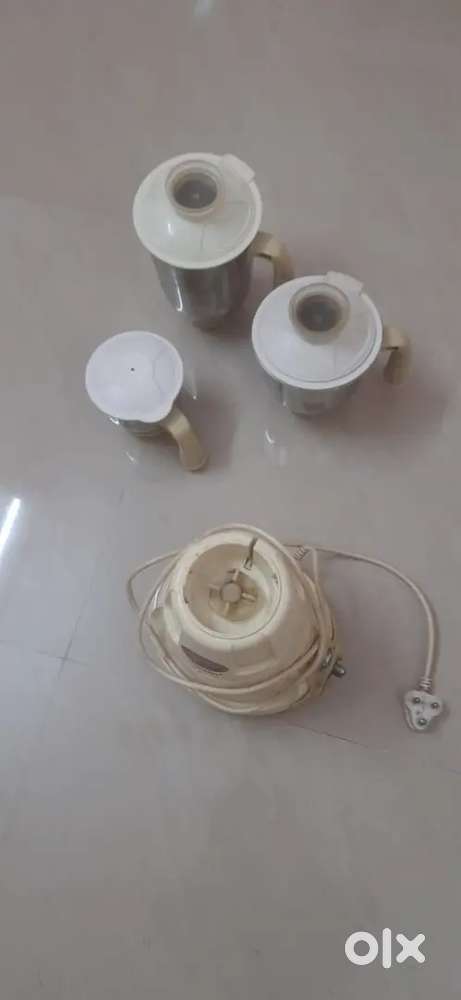 Prestige Mixer Grinder with 3 Jars – Excellent Working Condition