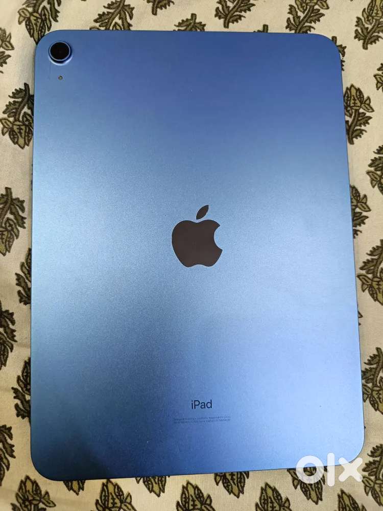 Ipad (10 Gen) 64GB Under Warranty