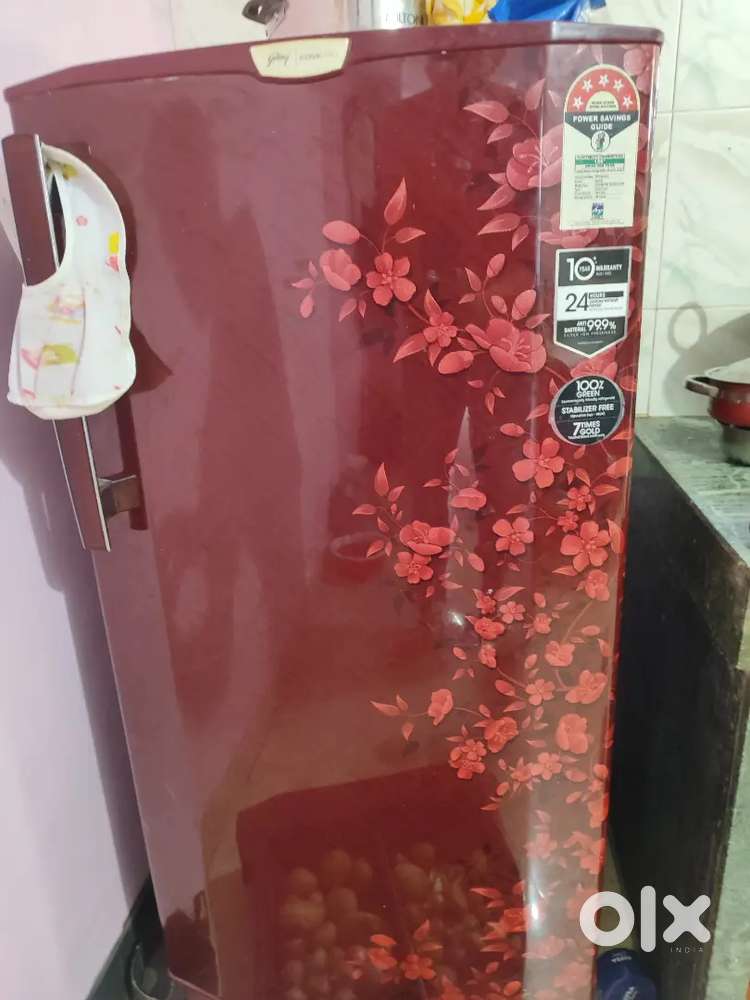 Godrej Fridge 190L in Perfect condition  with no scratch