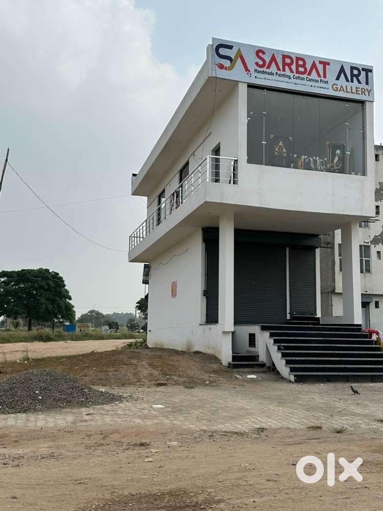Showroom near airport road sector 123 new sunny enclave