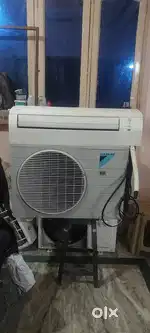 Daikin non inverter 1.5 ton good condition full service  3 start