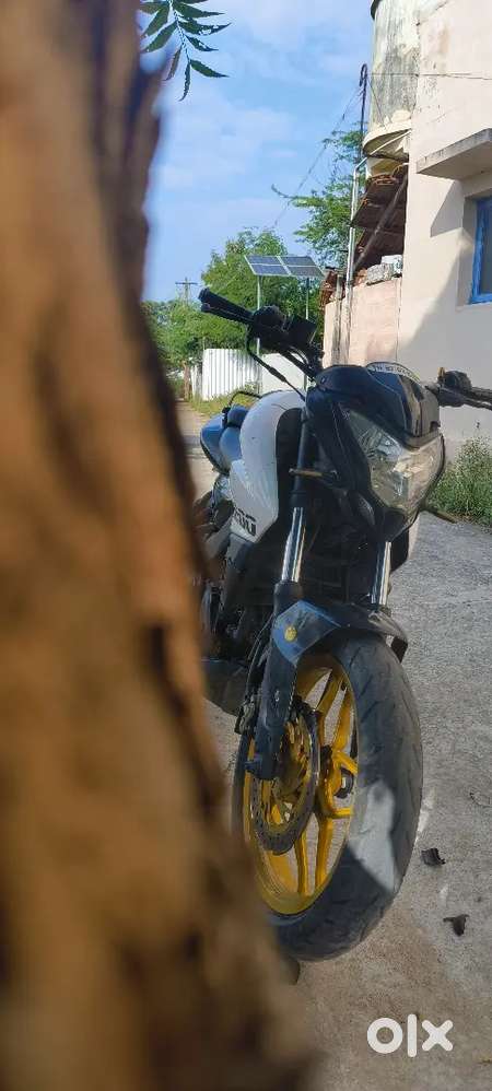 NS 200 2018 model