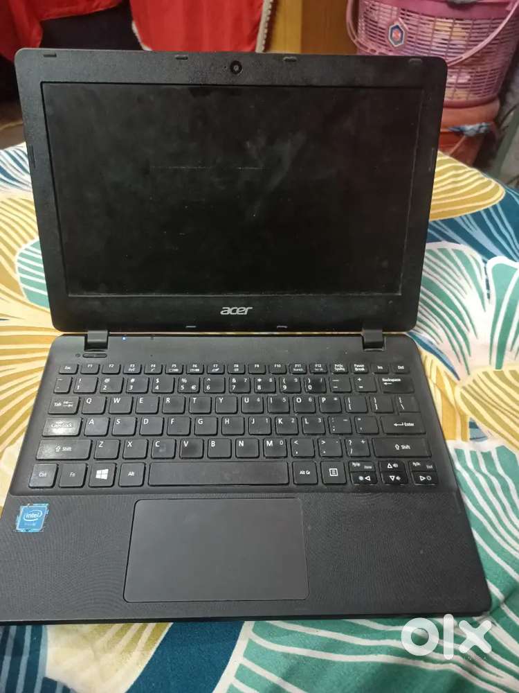 acer laptop selling only 7000