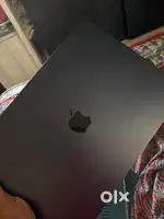 macbook Air M3 8gb/512gb 15inch 9 months old