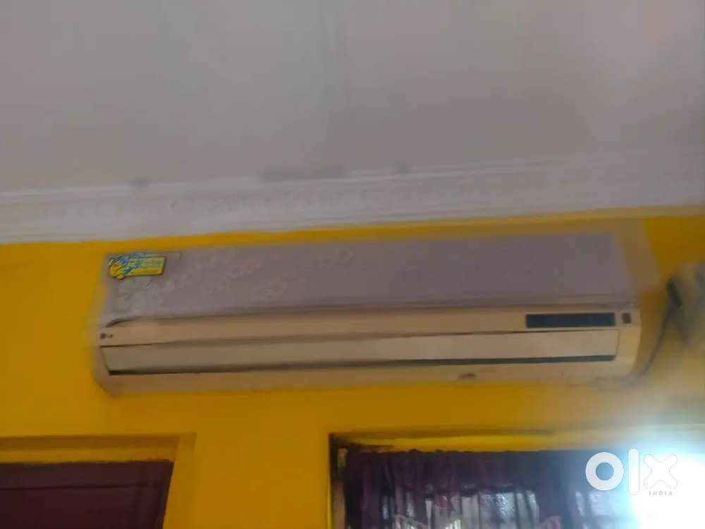 AC LG 1.5 RUNNING CONDITION urgent 7000 rs only