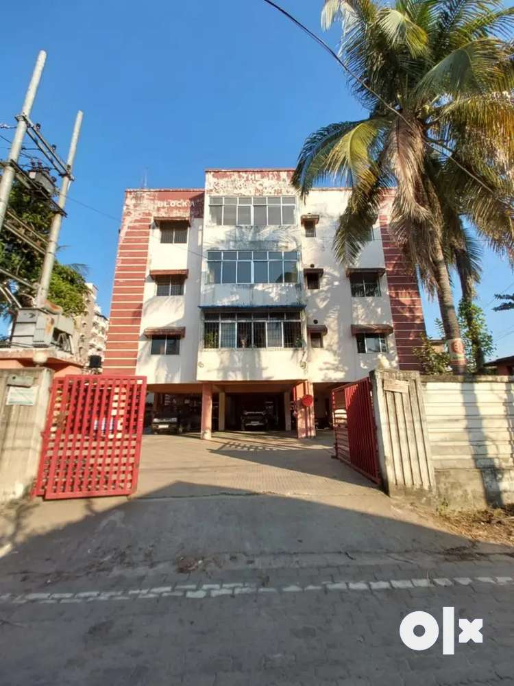 4BHK FLAT FOR SALE